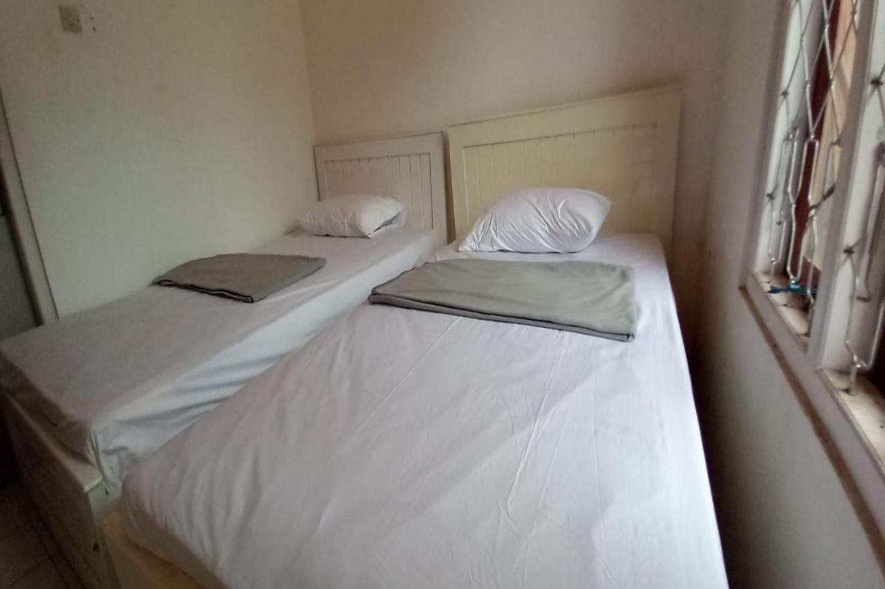 Oyo 90974 Homestay Golo Koe Sejahtera ลาบวนบาโจ ภายนอก รูปภาพ